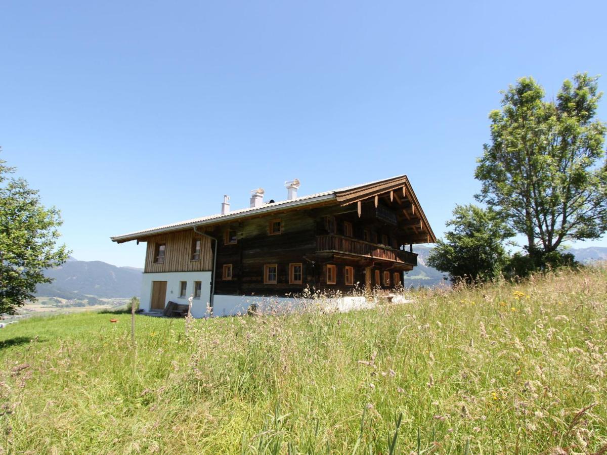 Chalet On The Ski Slope In St Johann In Tyrol Apfeldorf Exterior foto